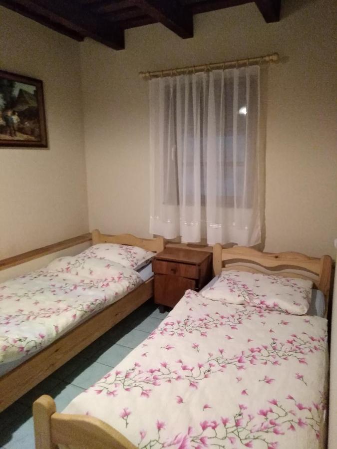 Agroturystyka W Ogrodach Санок Екстер'єр фото